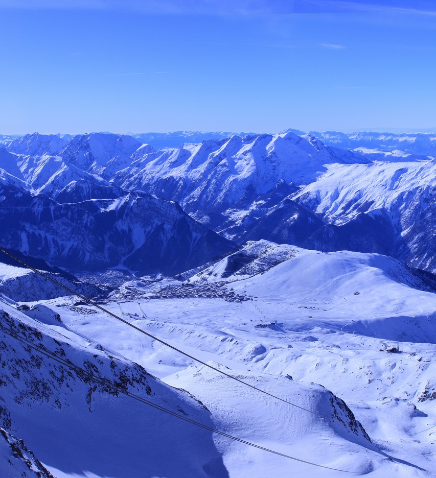 L’Alpe d’Huez ouvre ses pistes avec 3 semaines d’avance !