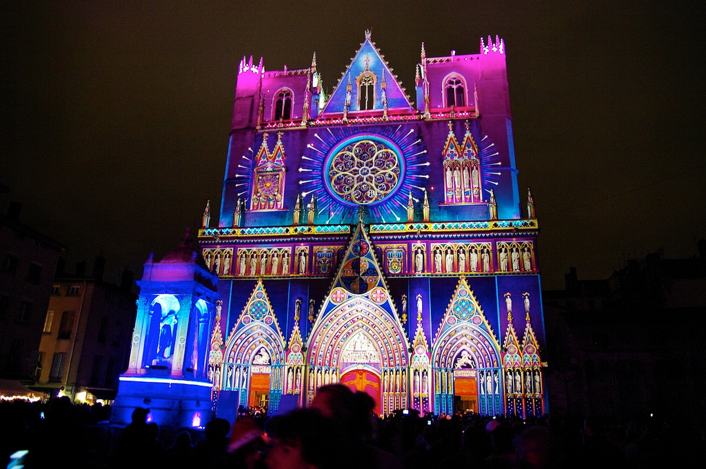 Rendez Vous Ce Week End A Lyon Pour Celebrer La Fete Des Lumieres 2013 Vacances Vues Du Blog