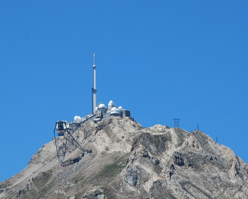 L’Observatoire du Pic du Midi, admirez les étoiles au-dessus des nuages…