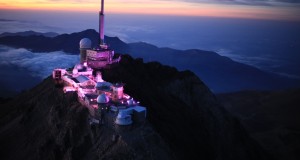 [Vidéo] Le pic du Midi vu du ciel